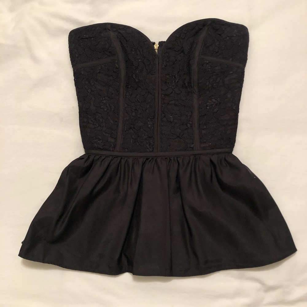 DEVLIN - NORDSTROM Black Lace Peplum Top | Size M
